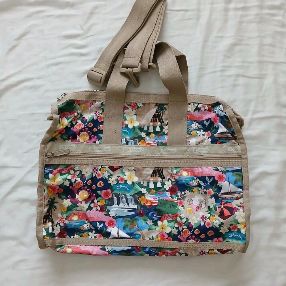 LeSportsac Guam Exclusive Deluxe Medium Weekender Duffel Bag